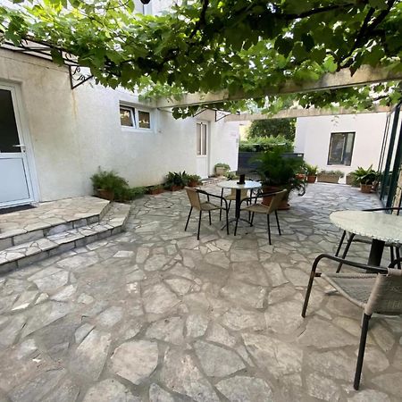 Guesthouse Tri Palme Bečići 外观 照片
