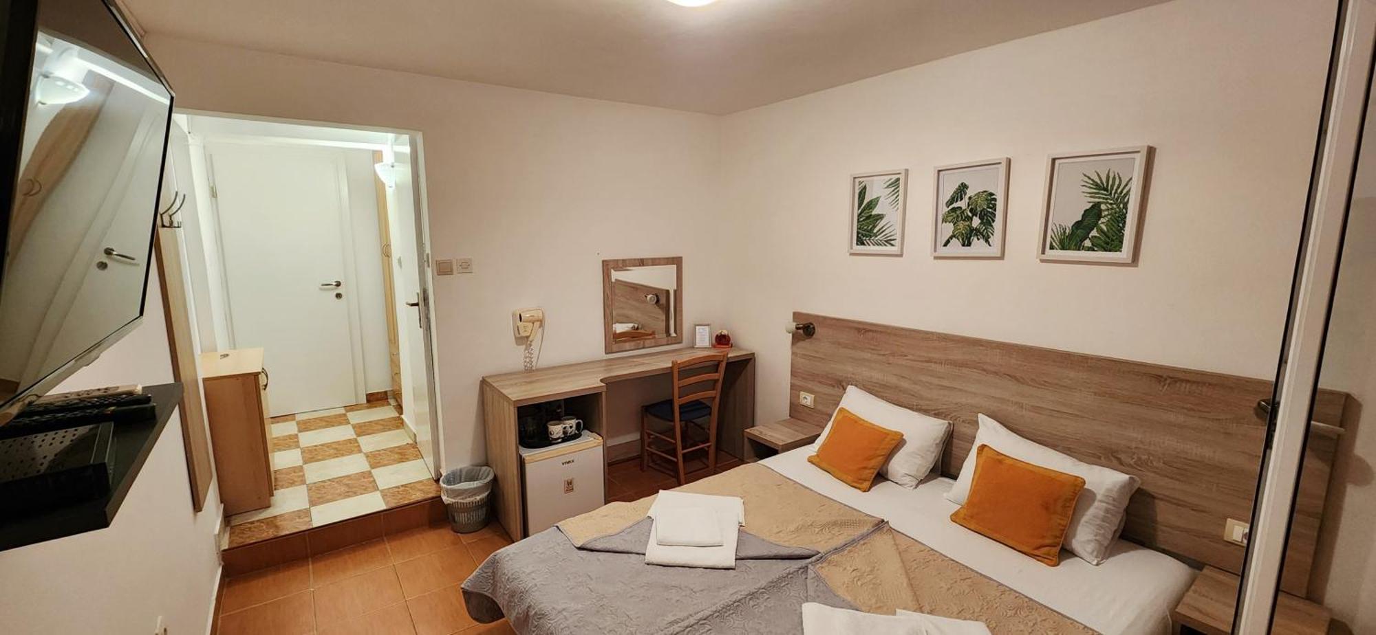 Guesthouse Tri Palme Bečići 外观 照片